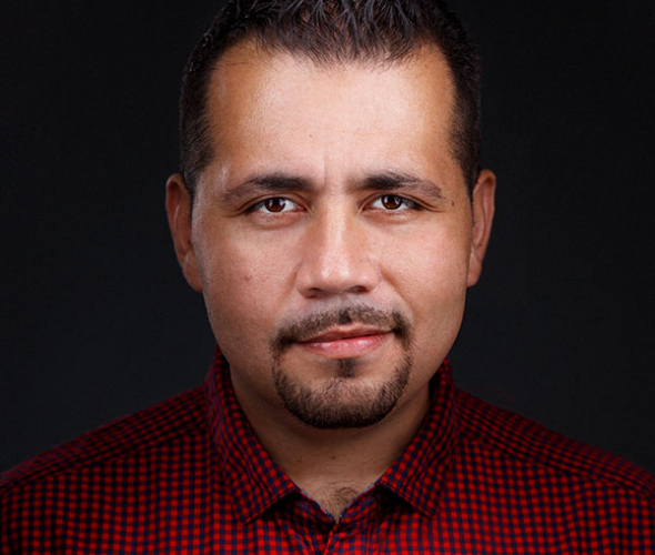 Headshot of Miguel Santos NovoaPhoto by: http://pro-snaps.stream/