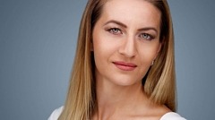 Headshot of Elena S.Thømt
Photo by: http://pro-snaps.stream/